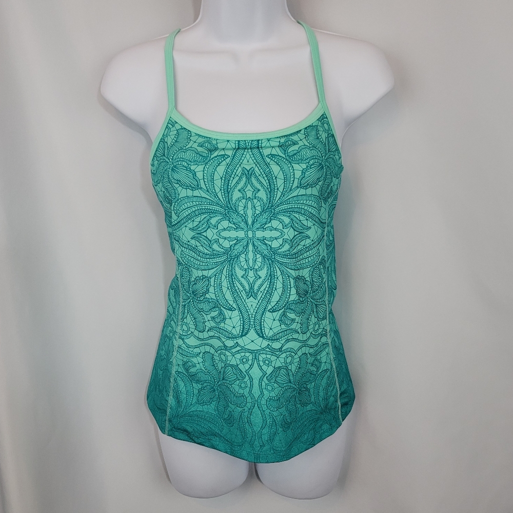 Athleta Harmonious Strappy Yoga Top Green Ombre Criss Cross